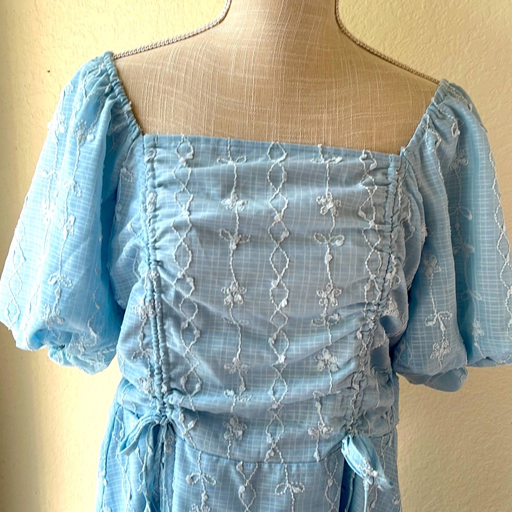 NWT- Peach Love size small